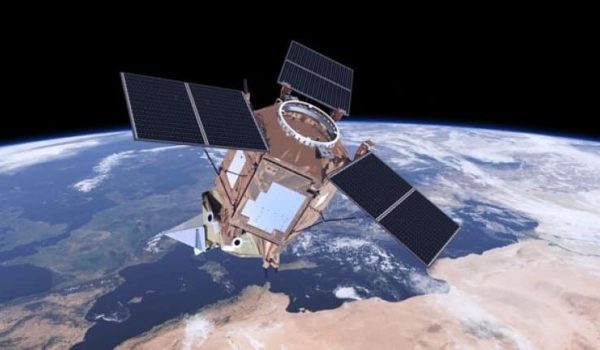 TROPOMI satelliet wordt gekalibreerd door leerlingen met Palmes buisjes